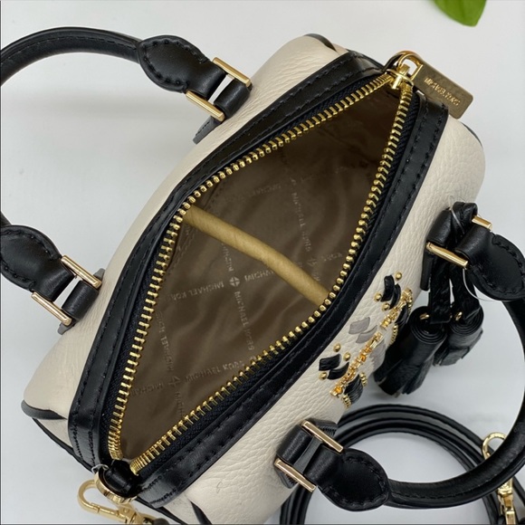 MICHAEL KORS BEDFORD XS DUFFLE XBODY LT CRM MULTI - Picture 4 of 16